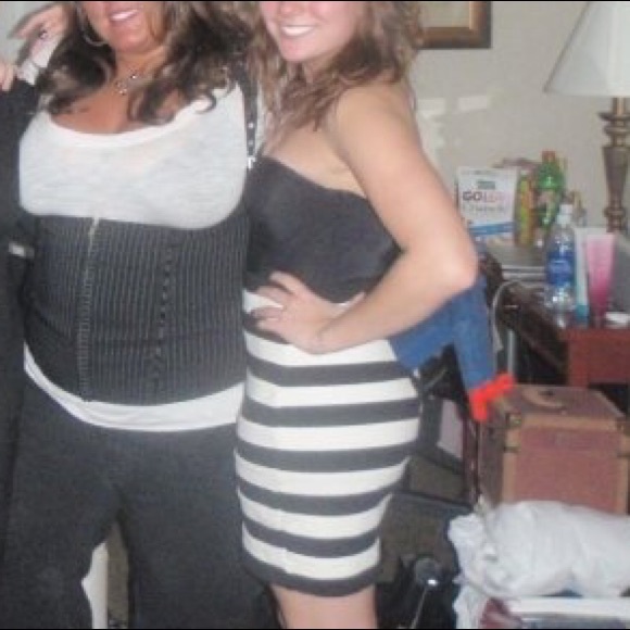 High-waisted Express striped skirt - Picture 4 of 4